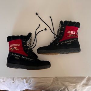 TECNICA  ponyhair lace-up ankle boots red and black with embroidered accent IT41